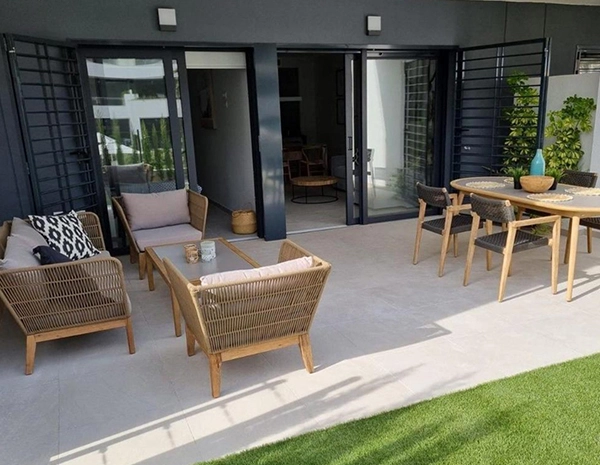 2 dormitorios con jardín